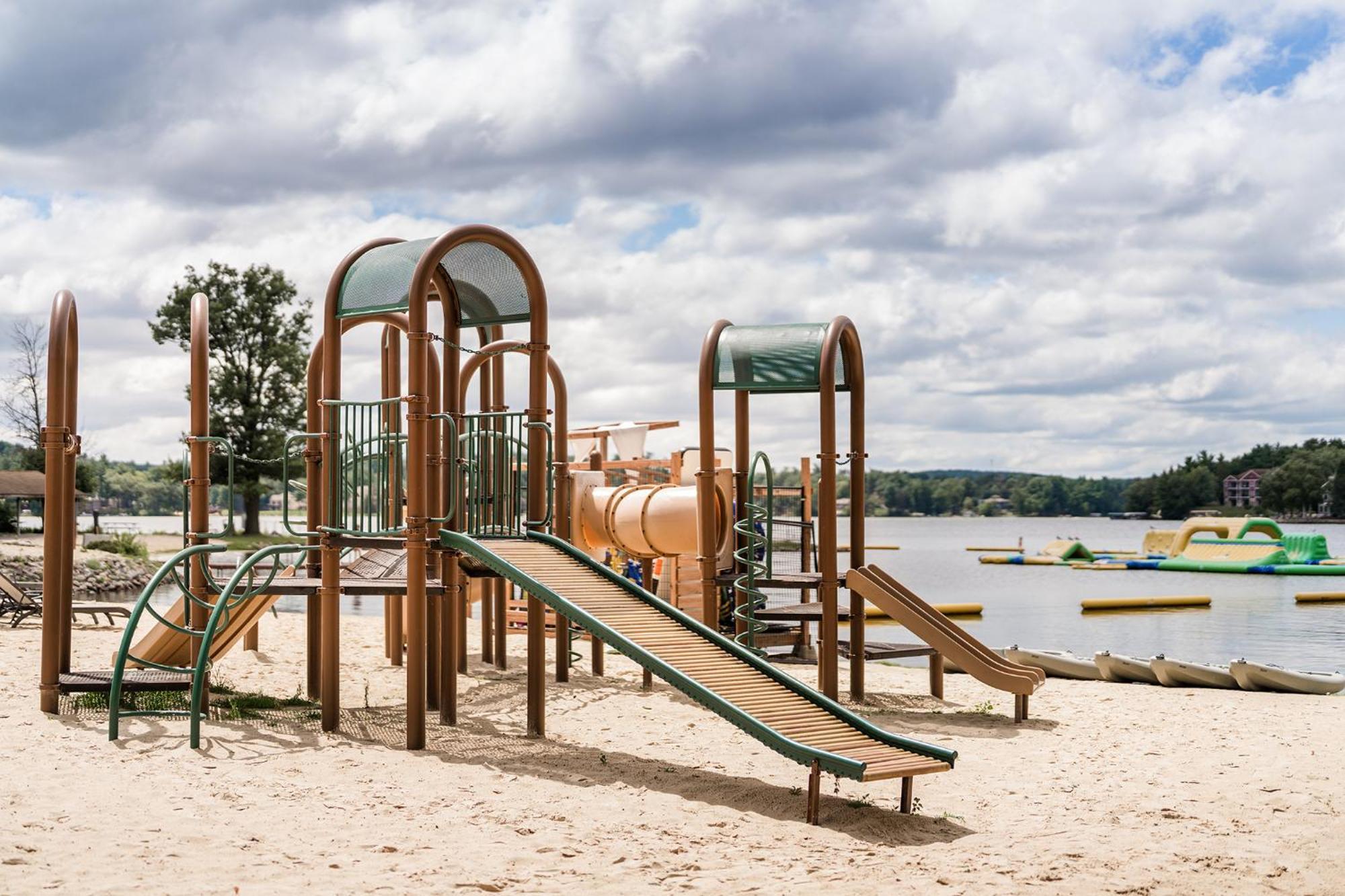 Aloha Beach Resort Wisconsin Dells Luaran gambar
